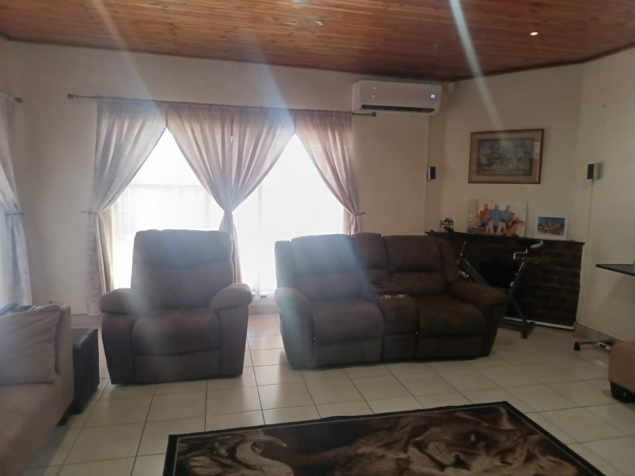 3 Bedroom Property for Sale in Northview Northern Cape